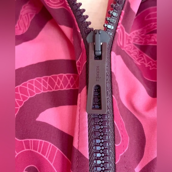 HERMÈS ❌SOLD❌FANTASIE D’ETRIERS PINK WINDBREAKER JACKET NEW 2023 SPRING - Picture 4 of 12